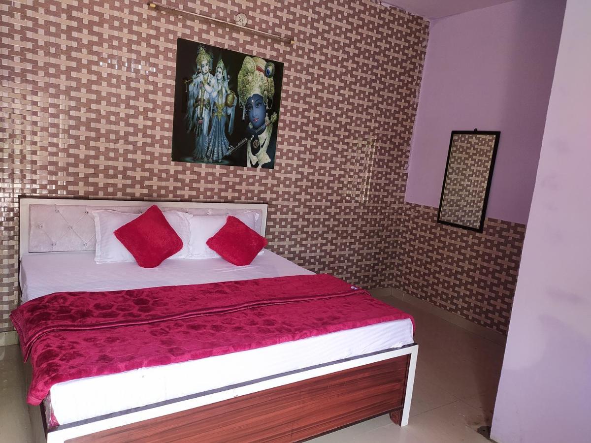Oyo 82476 Royal Garden Ghaziabad Buitenkant foto